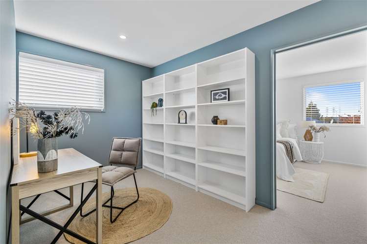 6 The Gate Yaldhurst_12