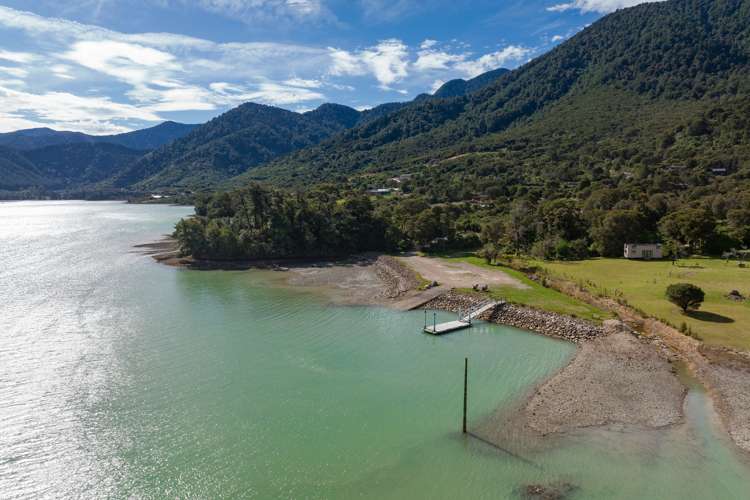 Tai Close Kaiuma Bay_8