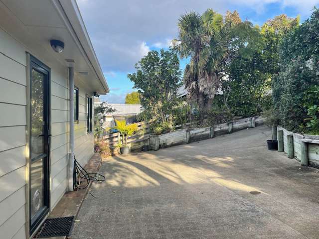 899a East Coast Road Northcross_2