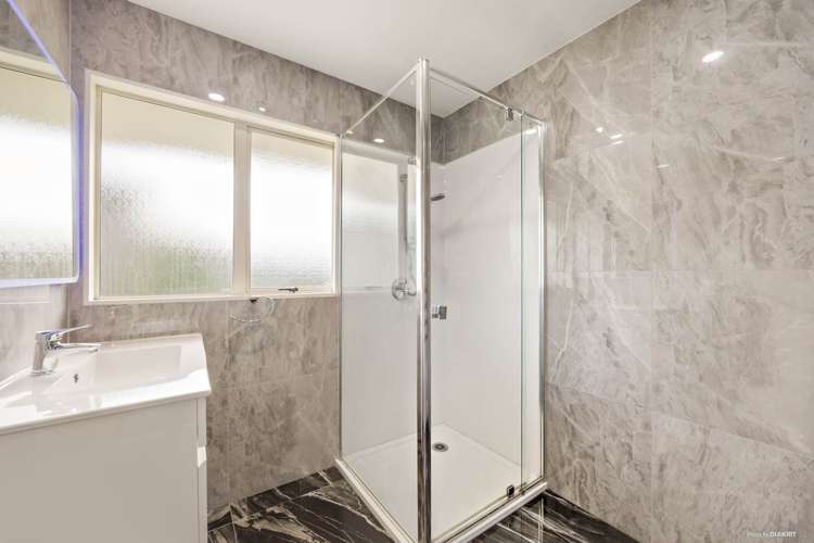 100a Parrs Cross Road Henderson_12