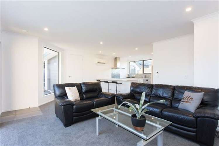 68b Travis Road Burwood_2