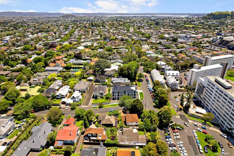 27c Claude Road Epsom_14