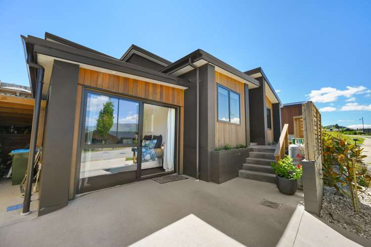 84 Kirimoko Crescent_1
