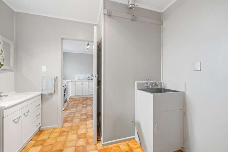 1/6 Snell Avenue Papakura_11