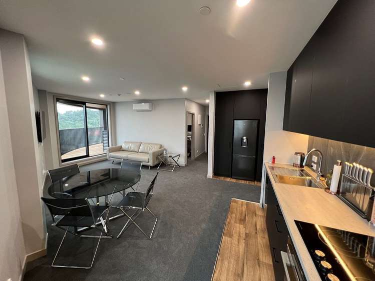 301/2 Launch Road Hobsonville_7