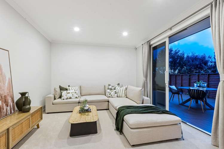 11 Ian Gordon Lane Orewa_17