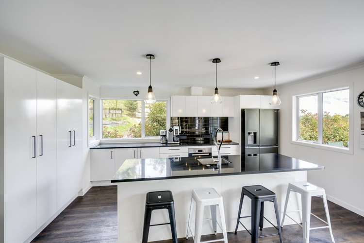 7 Ridgeway Terrace Taradale_4