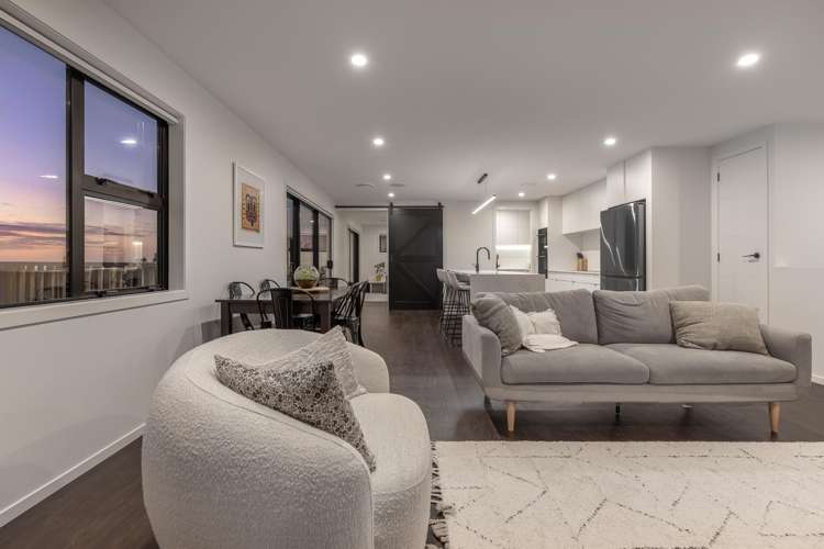 94 Kotare Street_4