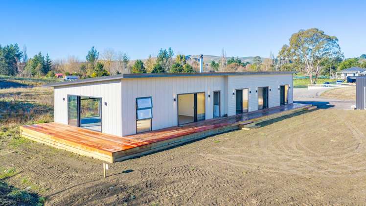 296 White Road Otane_0