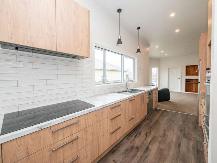 24 Dundonald Street Tainui_2