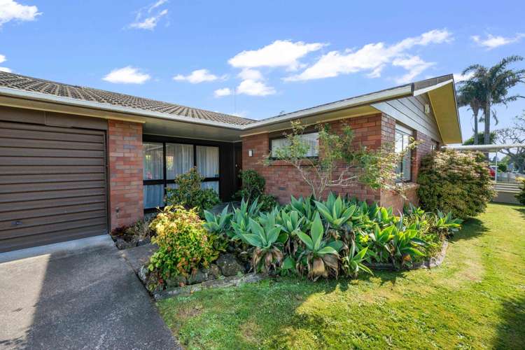 28 Evanda Crescent Conifer Grove_22