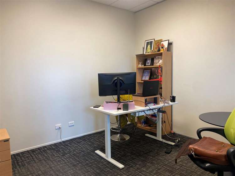 Part Ground Floor, 89 Church Road Pukete_5