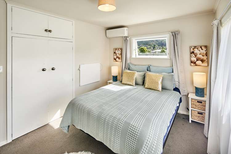 2/46 Hyde Street Wainuiomata_8