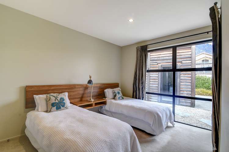 4 Rannoch Drive Jacks Point_10