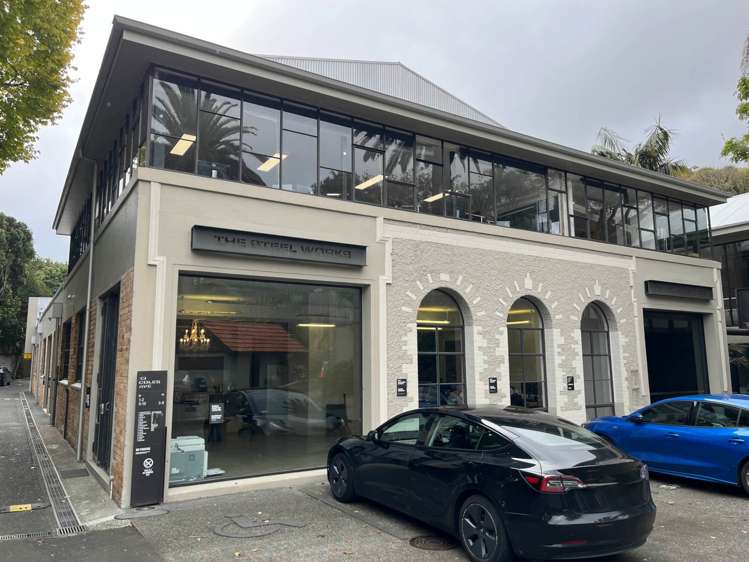 Unit 2/13 Coles Avenue_0