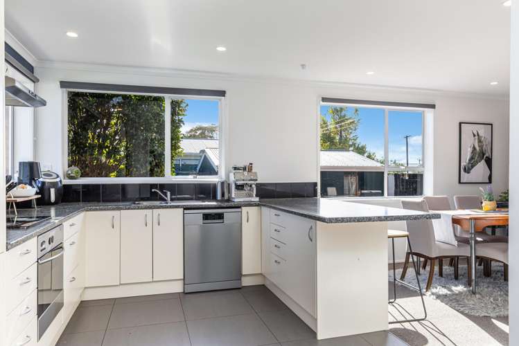 2 Lynley Crescent Blenheim Central_4