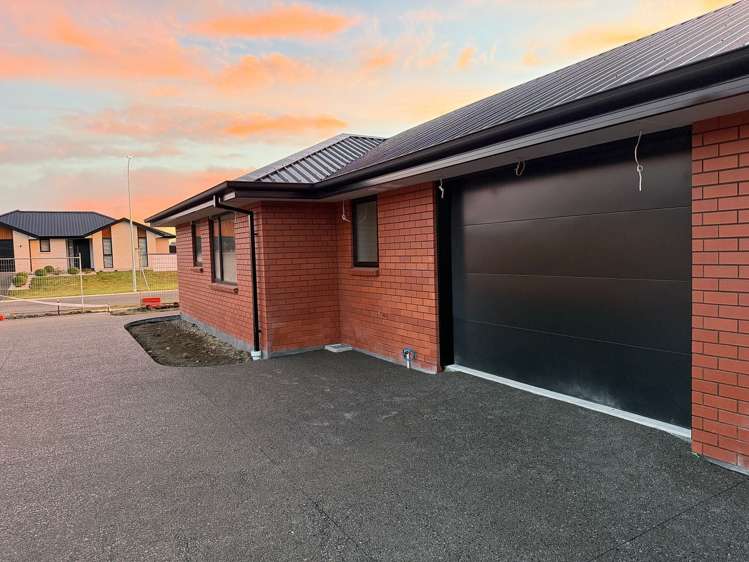 16 Bob Reid Crescent Darfield_11