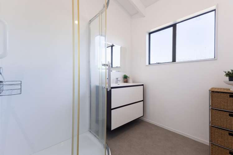 200 Tutere Street Waikanae Beach_13