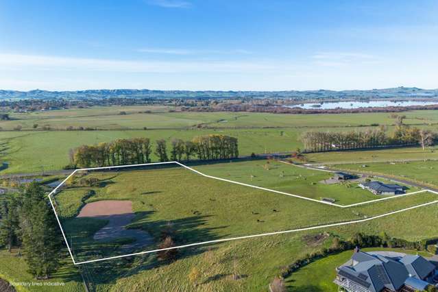 Exclusive Location Close To Town