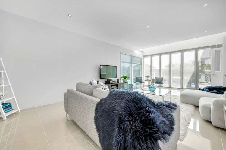 32 Intrepid Crescent Beachlands_8