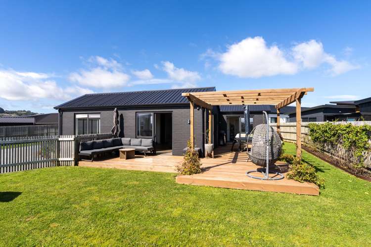 16 Tunarau Street Raglan_1
