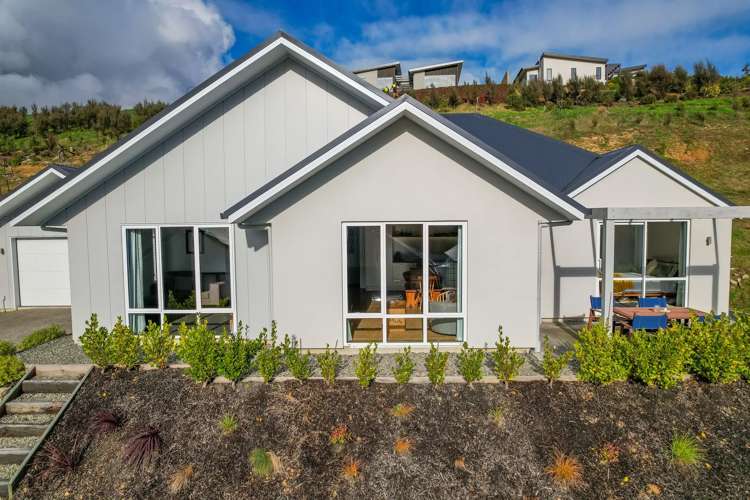 10E Village Lane Stoke_14