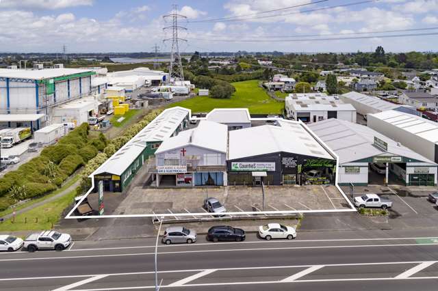 Split-risk investment opportunity in Takanini