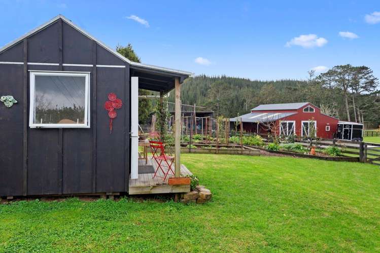 240 Mill Flat Road Riverhead_22