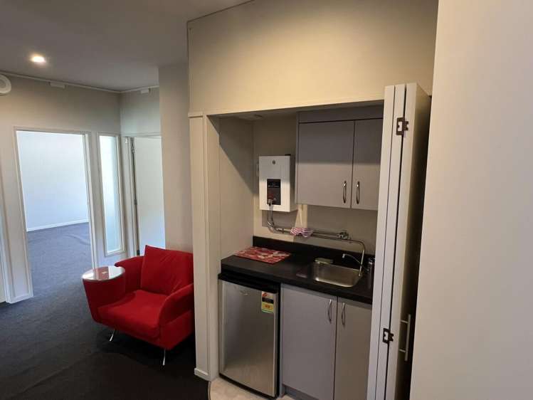 194 Main Road Tawa_10