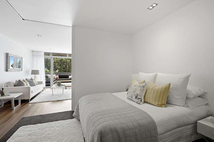 7/6 Beach Front Lane Browns Bay_16