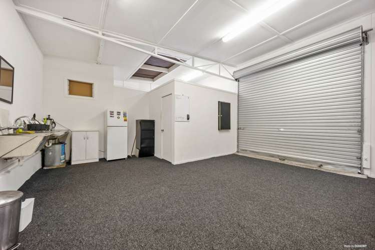 4095&4097 Great North Road Glen Eden_6
