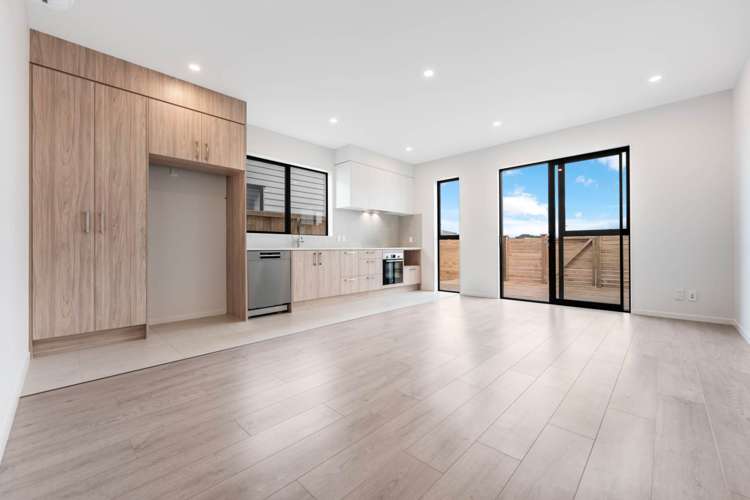 210 Bremner Road_3