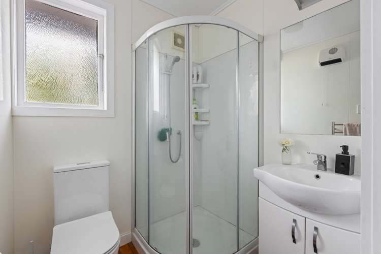 58 Vodanovich Road Te Atatu South_15