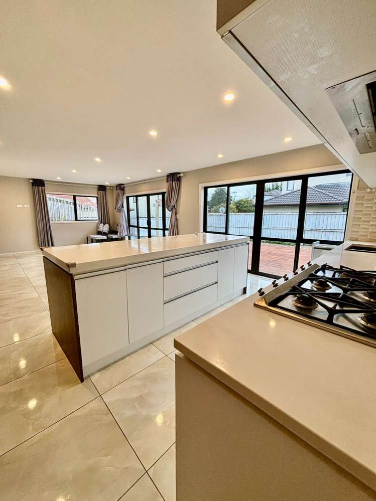 18 Shelby Lane Flat Bush_10