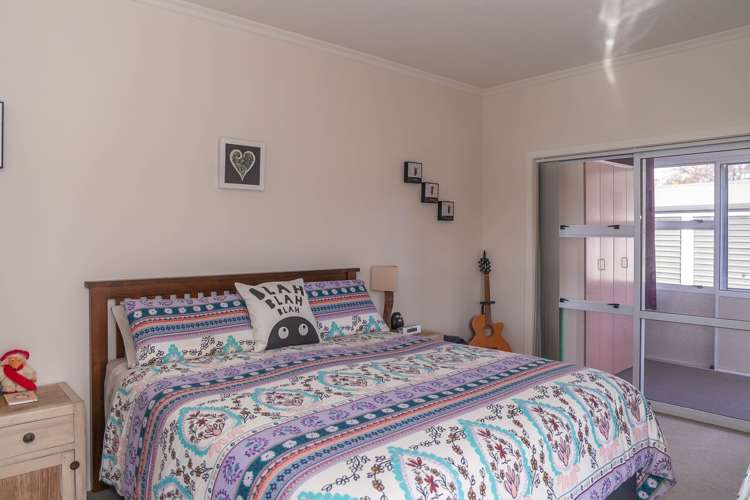 27 Feary Crescent Takaka_6