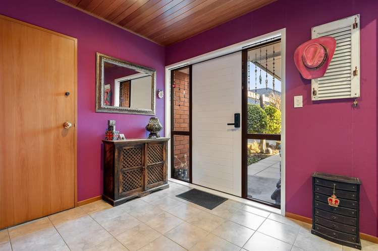 2/2 Fountainhead Lane Hillmorton_5