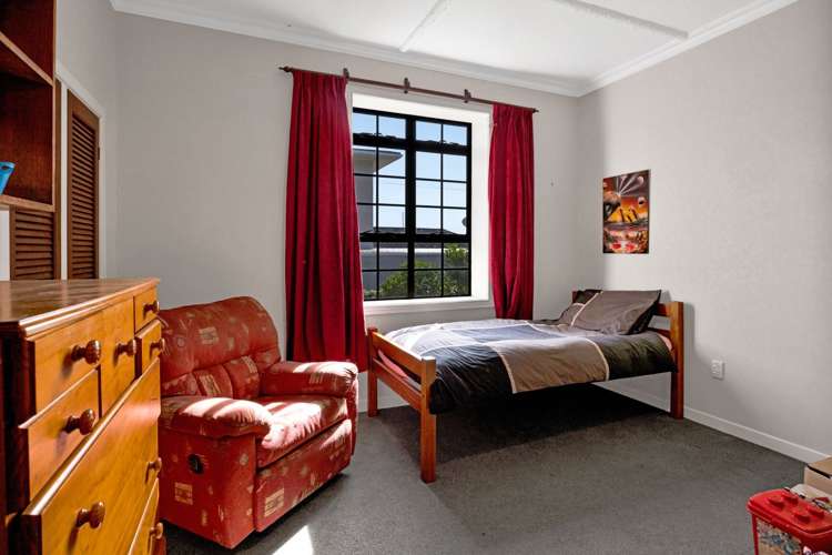 17 Hoyle Place New Plymouth Central_30