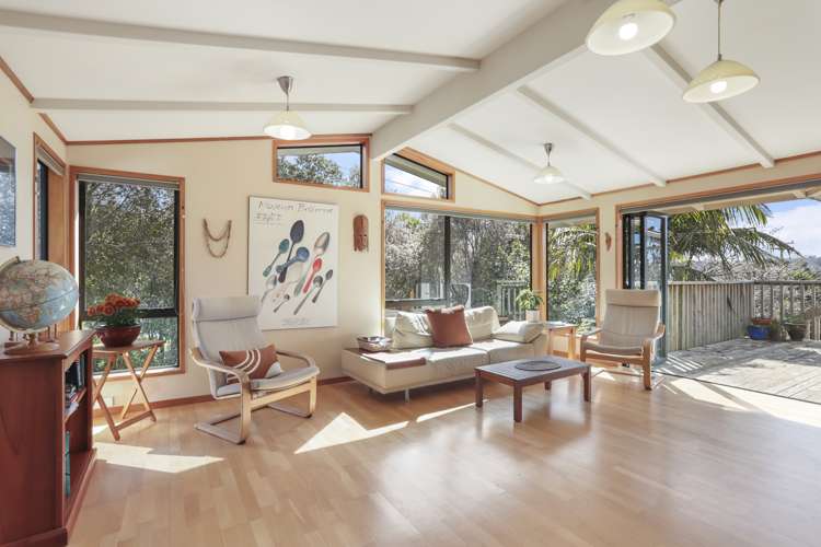 706 Huia Road Parau_6