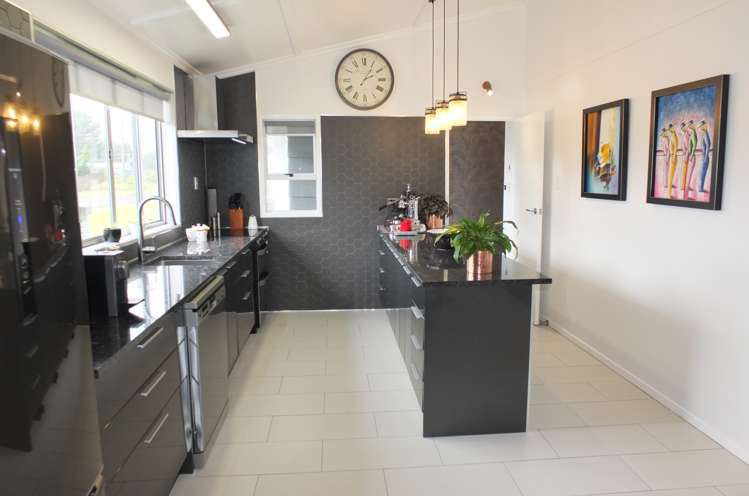 18 Chrystall Street Foxton Beach_12