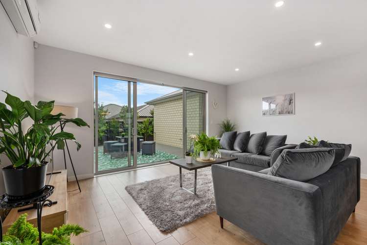 3 Tararua Street Massey_14