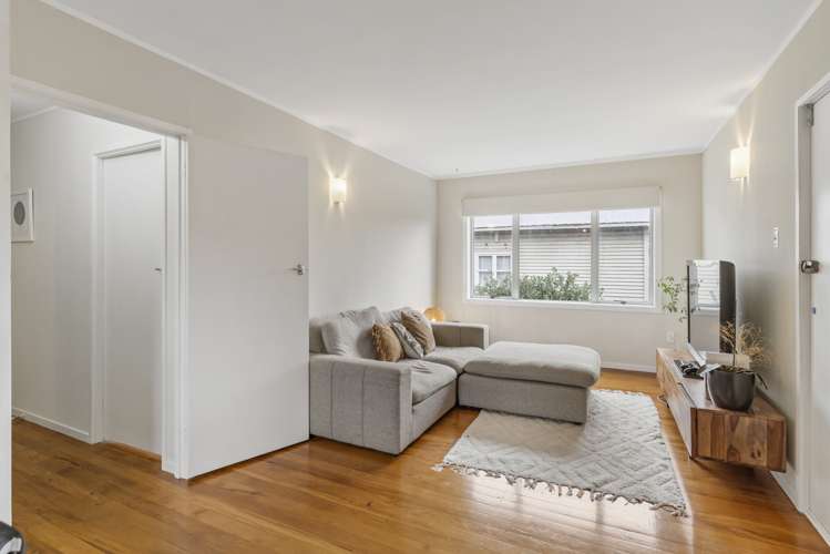 5/5 Kitchener Road Sandringham_6
