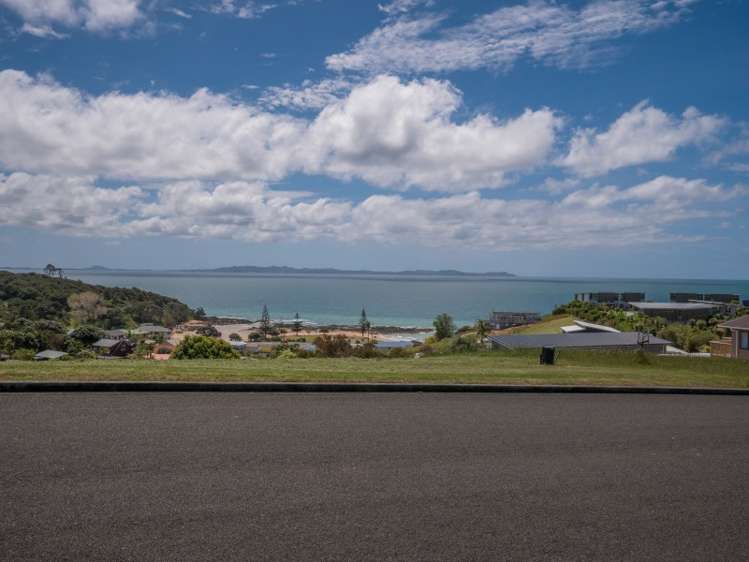 36 Dudley Crescent Cable Bay_2