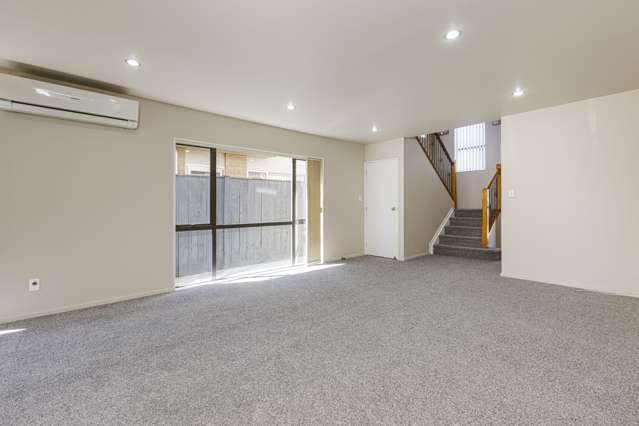 31 Janway Avenue Flat Bush_4