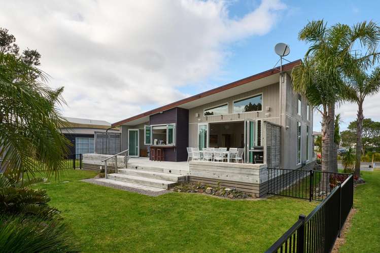 156 Sands Crescent Matarangi_14