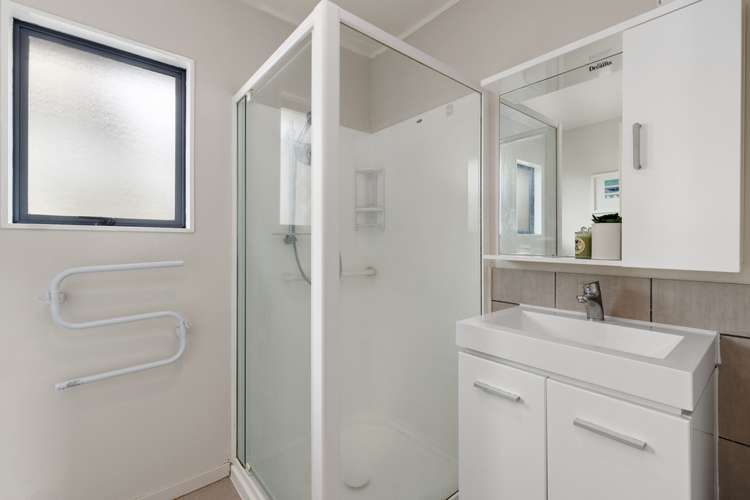 2/19 Matipo Road Mairangi Bay_9