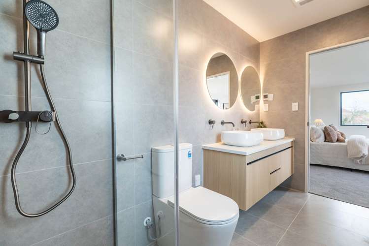 32 Tahapa Crescent Meadowbank_36