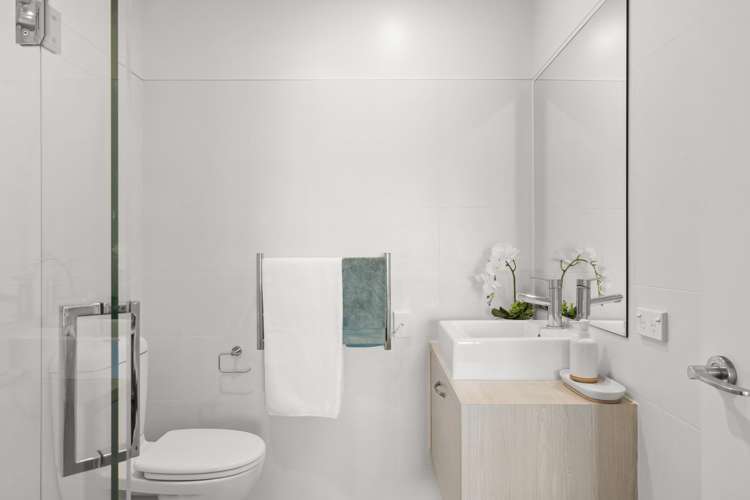 303/4 Reads Quay Gisborne_14