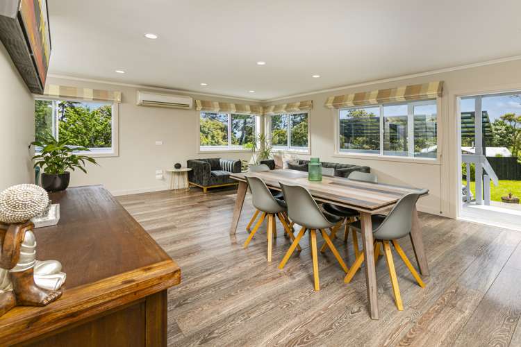 132 Attwood Road Paremoremo_6