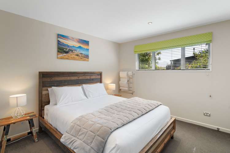 2 Pearce Place Wanaka_19