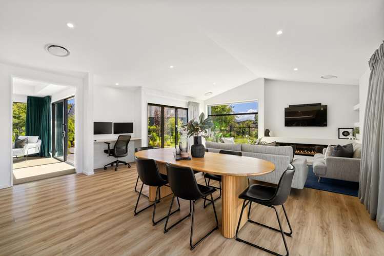 8 Kirkland Crescent Harewood_5